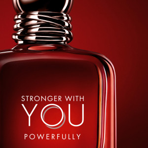 Stronger with You Powerfully - Fruchtiges Amber-Fougère Eau de Parfum für Herren - Noten von Kirsche, Gewürzen, glacierten Kasta Stronger with You Powerfully - Fruchtiges Amber-Fougère Eau de Parfum für Herren - Noten von Kirsche, Gewürzen, glacierten Kasta